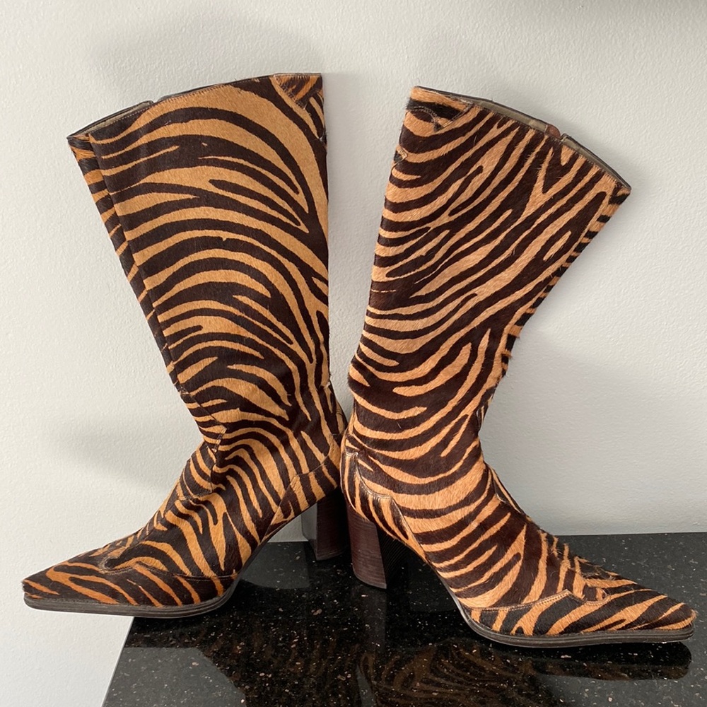 Zebra Leather/ calf hair Boots by BCBG 7.5B Women’s